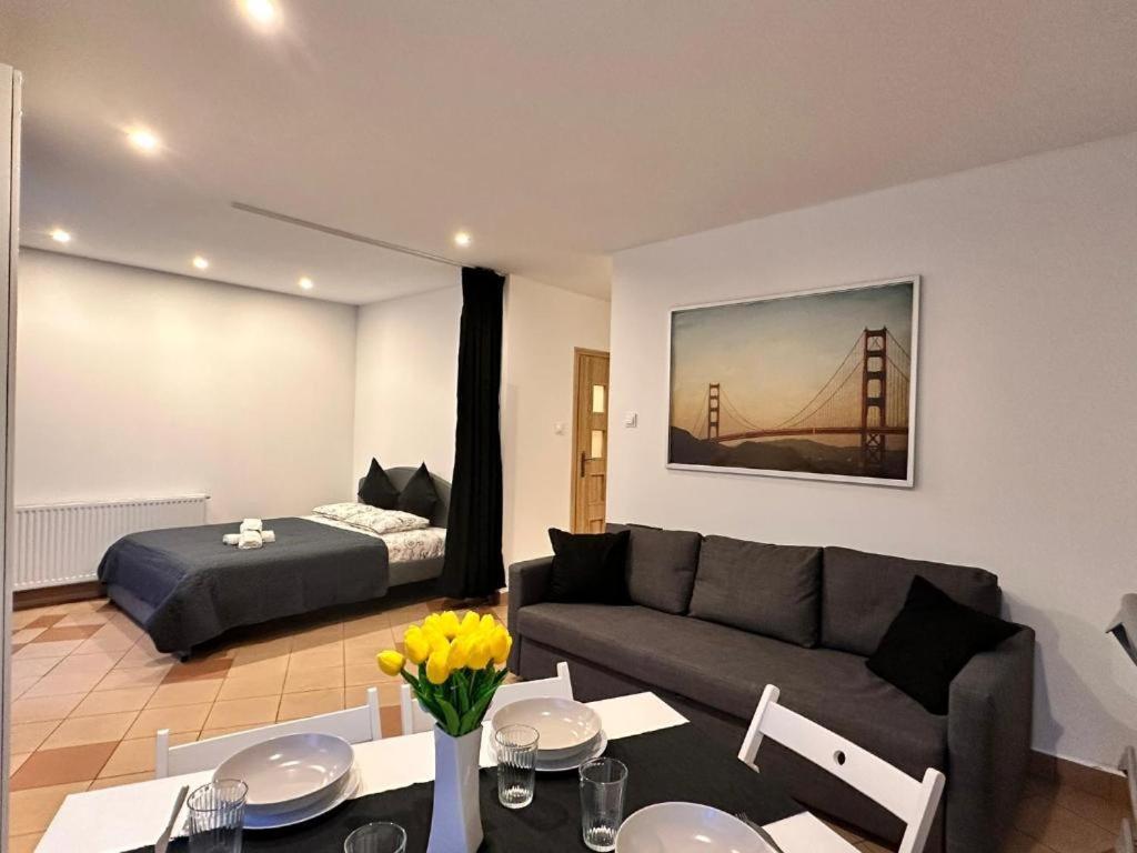 The M O D E R N C I T Y Spot Apartment Katowice Exterior photo